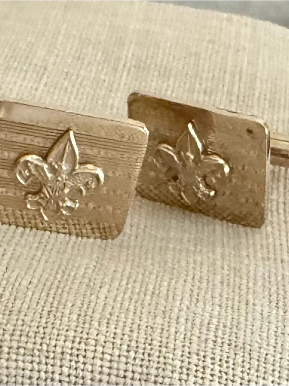 Vintage Gold Colored Boy Scouts of America Cufflinks featuring Fleur-de-lis